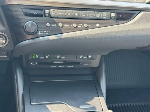 Certified 2020 Lexus ES 350 w/ Premium Package FWD image 36