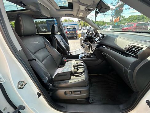 Used 2019 Honda Pilot Elite image 20