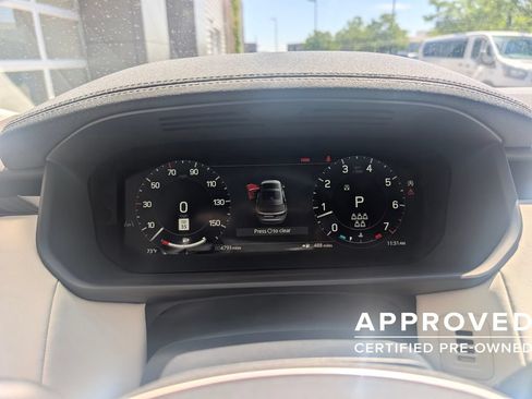 Used 2025 Land Rover Discovery S AWD/4WD image 25