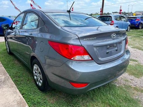 Used 2017 Hyundai Accent SE FWD image 5