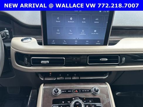 Used 2024 Lincoln Aviator Reserve w/ Equipment Group 201A image 16