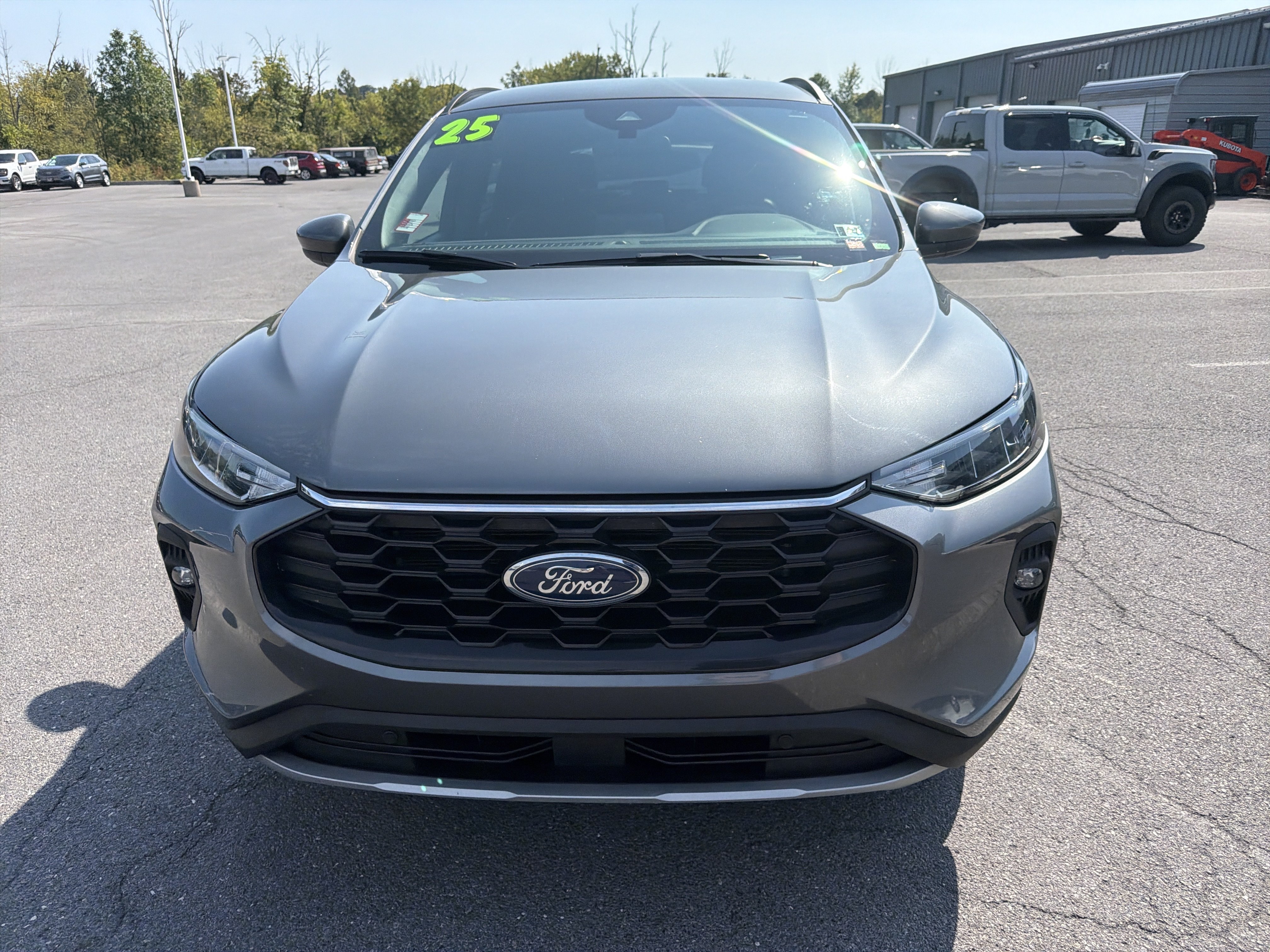 Certified 2025 Ford Escape ST-Line Select AWD/4WD image 9