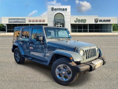 Used 2014 Jeep Wrangler Unlimited Sahara w/ Dual Top Group