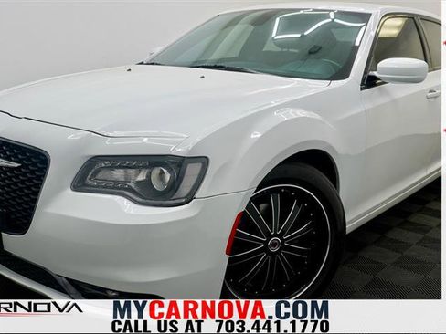 Used 2017 Chrysler 300 S image 1