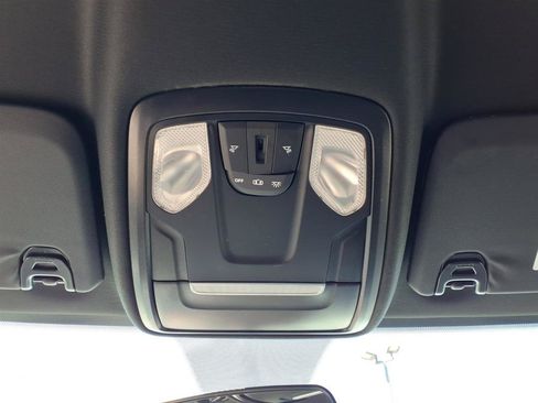 Used 2024 RAM 2500 Tradesman w/ Chrome Appearance Group AWD/4WD image 29