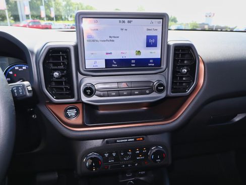 Used 2023 Ford Bronco Sport Outer Banks image 15