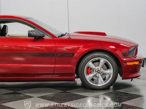 Used 2007 Ford Mustang GT image 28