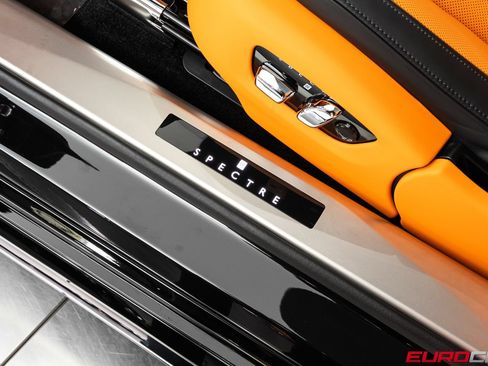 Used 2024 Rolls-Royce Spectre w/ Spectre Launch Package AWD/4WD image 45