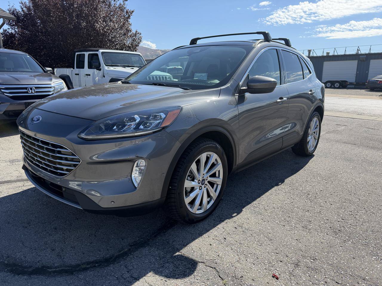 Used 2021 Ford Escape Titanium w/ Titanium Elite Package AWD/4WD image 1