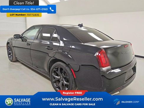 Used 2023 Chrysler 300 Touring w/ Sport Appearance Package image 3