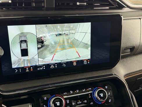 Used 2024 GMC Sierra 3500 AT4 w/ AT4 Premium Plus Package image 16