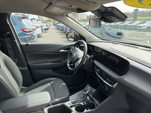 Used 2025 Buick Encore GX Preferred image 13