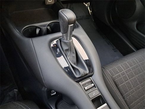 Certified 2023 Honda HR-V LX image 30