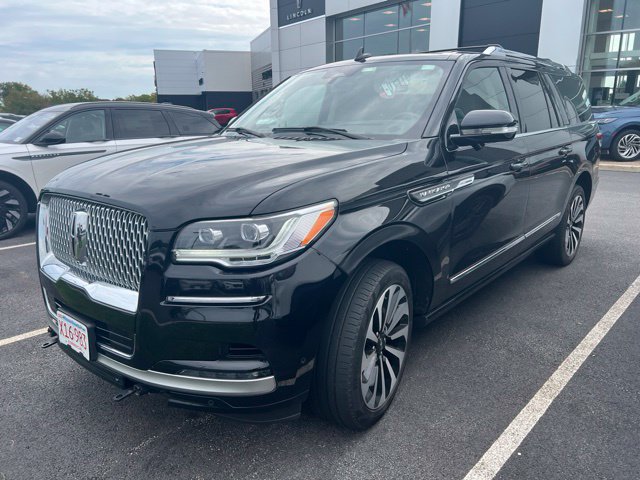 Used 2024 Lincoln Navigator L Reserve AWD/4WD image 1