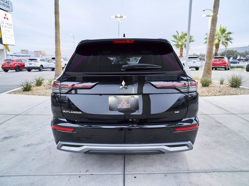 New 2026 Mitsubishi Outlander SE FWD image 7