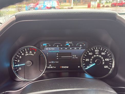 Used 2020 Ford F150 Lariat image 3