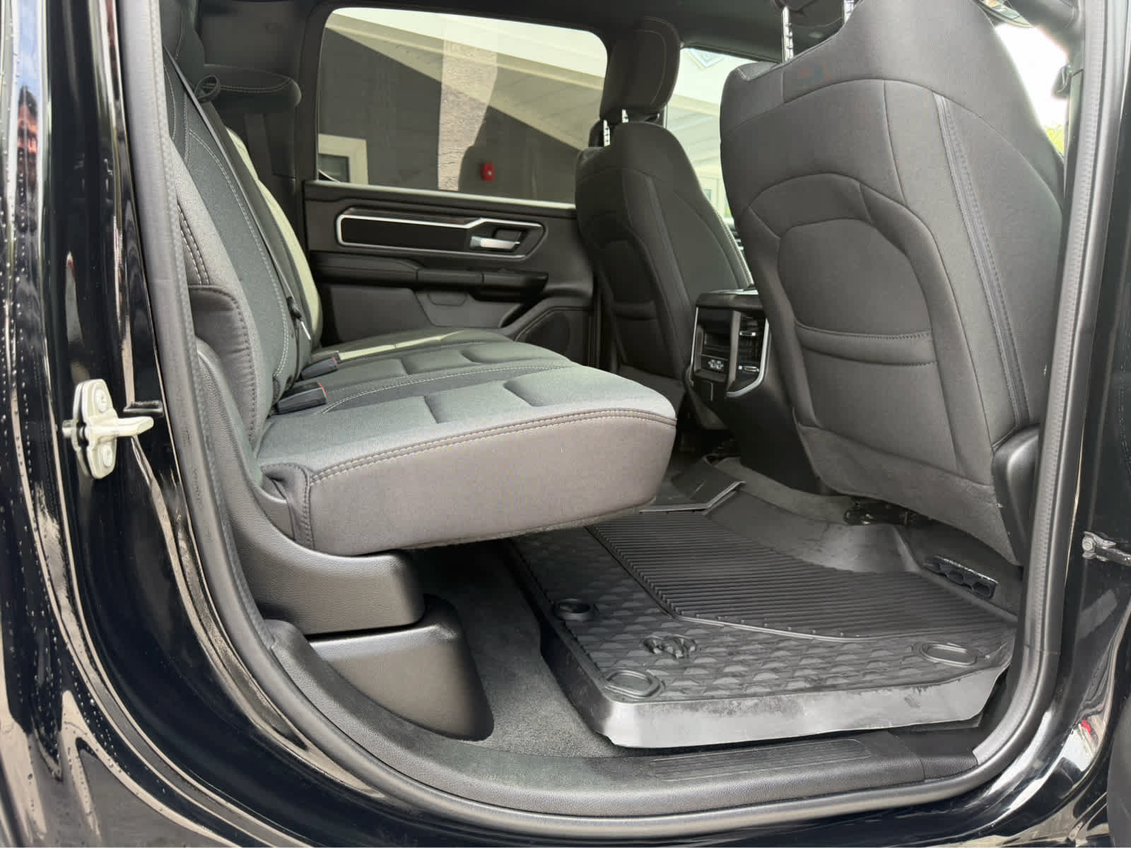 Used 2023 RAM 1500 Big Horn AWD/4WD image 17