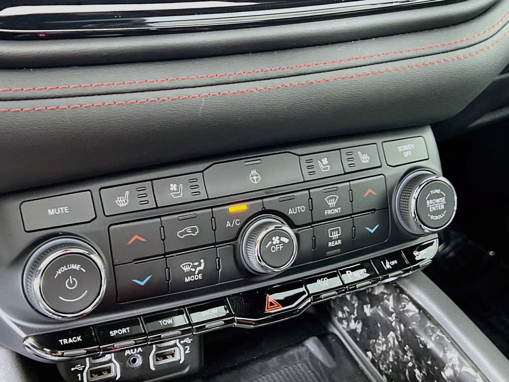 Used 2023 Dodge Durango R/T AWD/4WD image 15