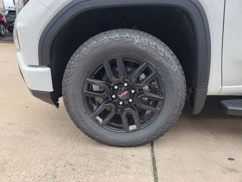 New 2026 GMC Sierra 1500 Elevation w/ LPO, Elevation Black Package AWD/4WD image 52