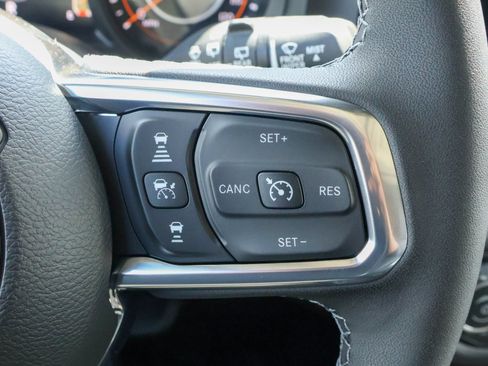New 2026 Jeep Wrangler Unlimited Sahara AWD/4WD image 27
