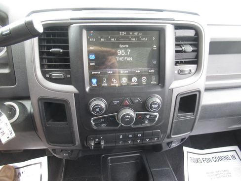 Used 2015 RAM 2500 Tradesman w/ Chrome Appearance Group image 20