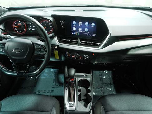 Used 2025 Chevrolet Trax RS w/ Driver Confidence Package FWD image 14