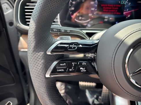 New 2025 Mercedes-Benz GLS 450 4MATIC image 18