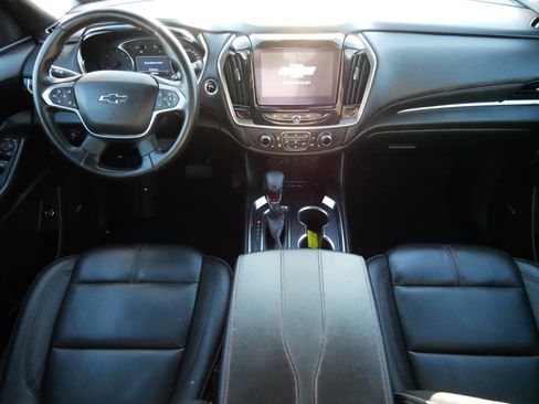 Used 2024 Chevrolet Traverse RS image 10