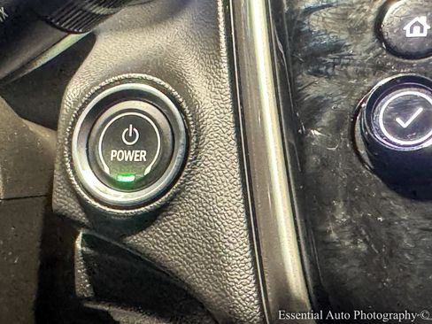 Used 2023 Chevrolet Bolt EUV LT image 21