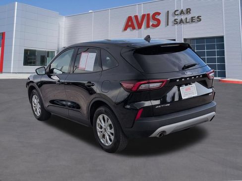 Used 2025 Ford Escape Active AWD/4WD image 9