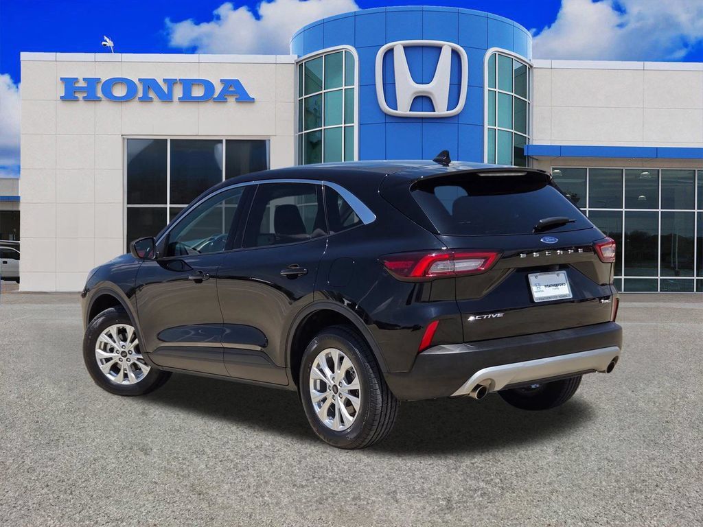 Used 2024 Ford Escape Active AWD/4WD image 5