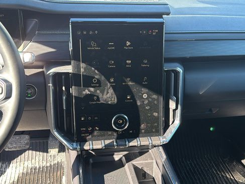 Certified 2025 GMC Acadia Elevation w/ Elevation Premium Package image 22