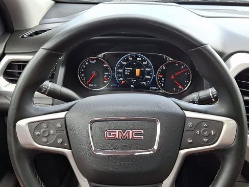 Used 2023 GMC Acadia SLT w/ Technology Package AWD/4WD image 23