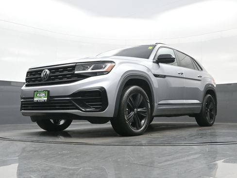 Used 2023 Volkswagen Atlas Cross Sport SEL R-Line image 27