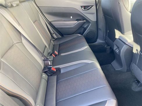New 2025 Subaru Crosstrek 2.5i Limited w/ Popular Package #3A image 9