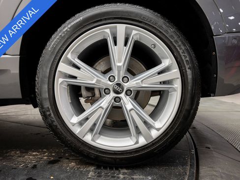 Used 2023 Audi Q8 Premium Plus w/ Premium Plus Package AWD/4WD image 26