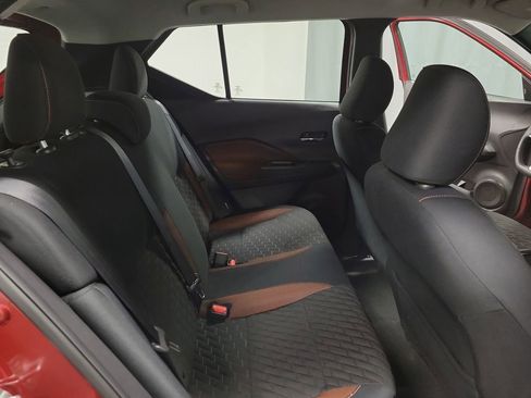 Used 2022 Nissan Kicks SR w/ Interior Electronics Package FWD image 20