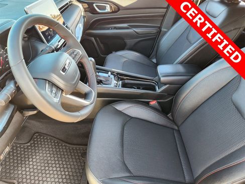 Used 2023 Jeep Compass Trailhawk image 14