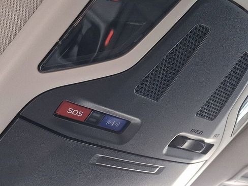 Certified 2025 Subaru Legacy Premium image 28