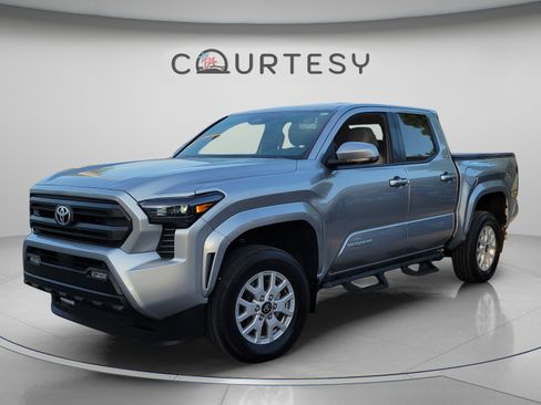 Used 2024 Toyota Tacoma SR5 RWD image 1