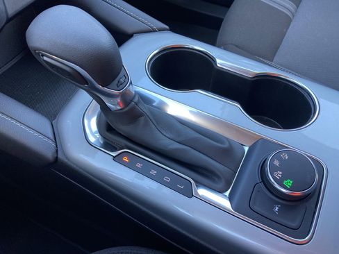 Used 2025 Chevrolet Blazer LT image 23