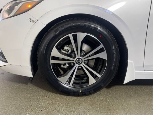 Used 2020 Nissan Sentra SV image 11