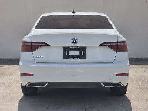 Used 2020 Volkswagen Jetta SEL Premium image 4