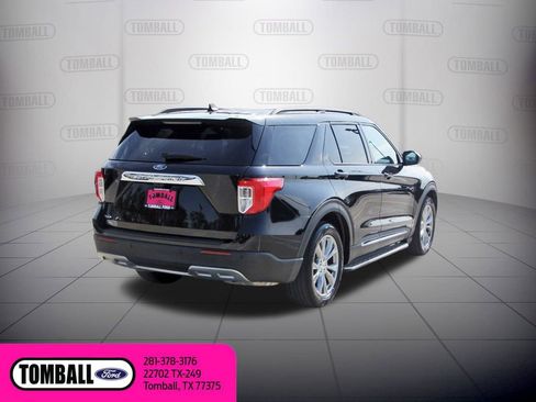 Used 2023 Ford Explorer XLT w/ Equipment Group 202A RWD image 7