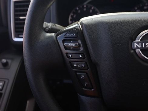 Used 2023 Nissan Frontier SV image 24