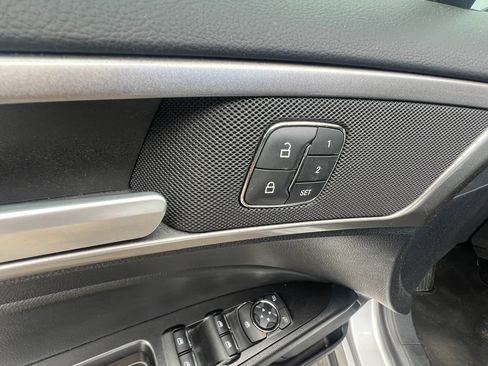 Used 2020 Ford Fusion SEL FWD image 30
