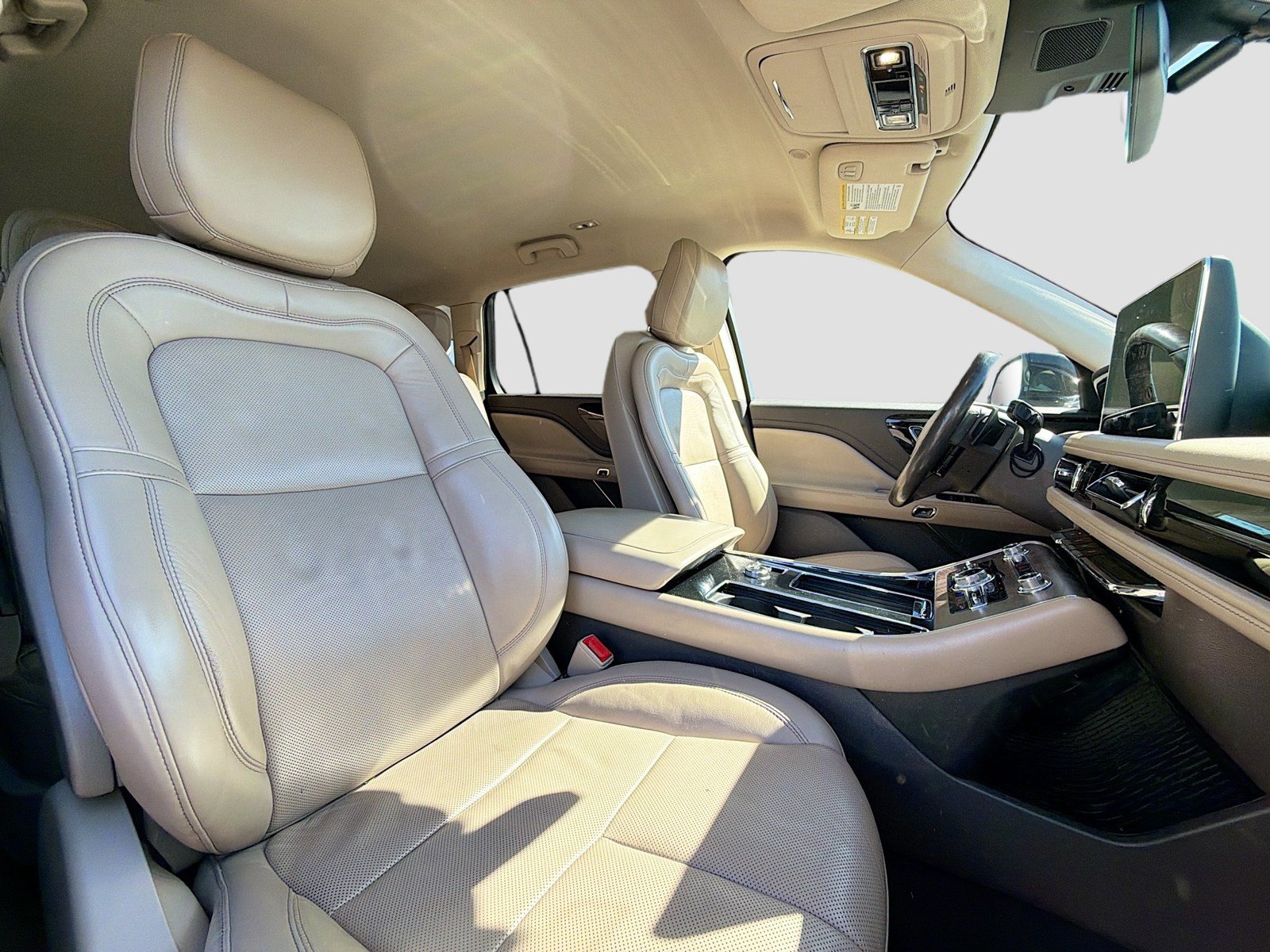 Used 2020 Lincoln Aviator Reserve w/ Elements Package Plus RWD image 19