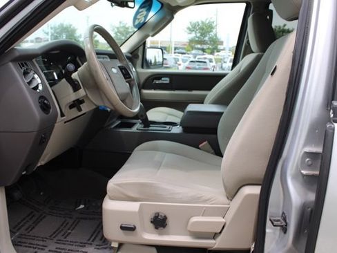 Used 2011 Ford Expedition XLT AWD/4WD image 15