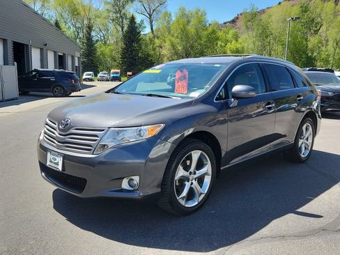 Used 2010 Toyota Venza AWD image 5