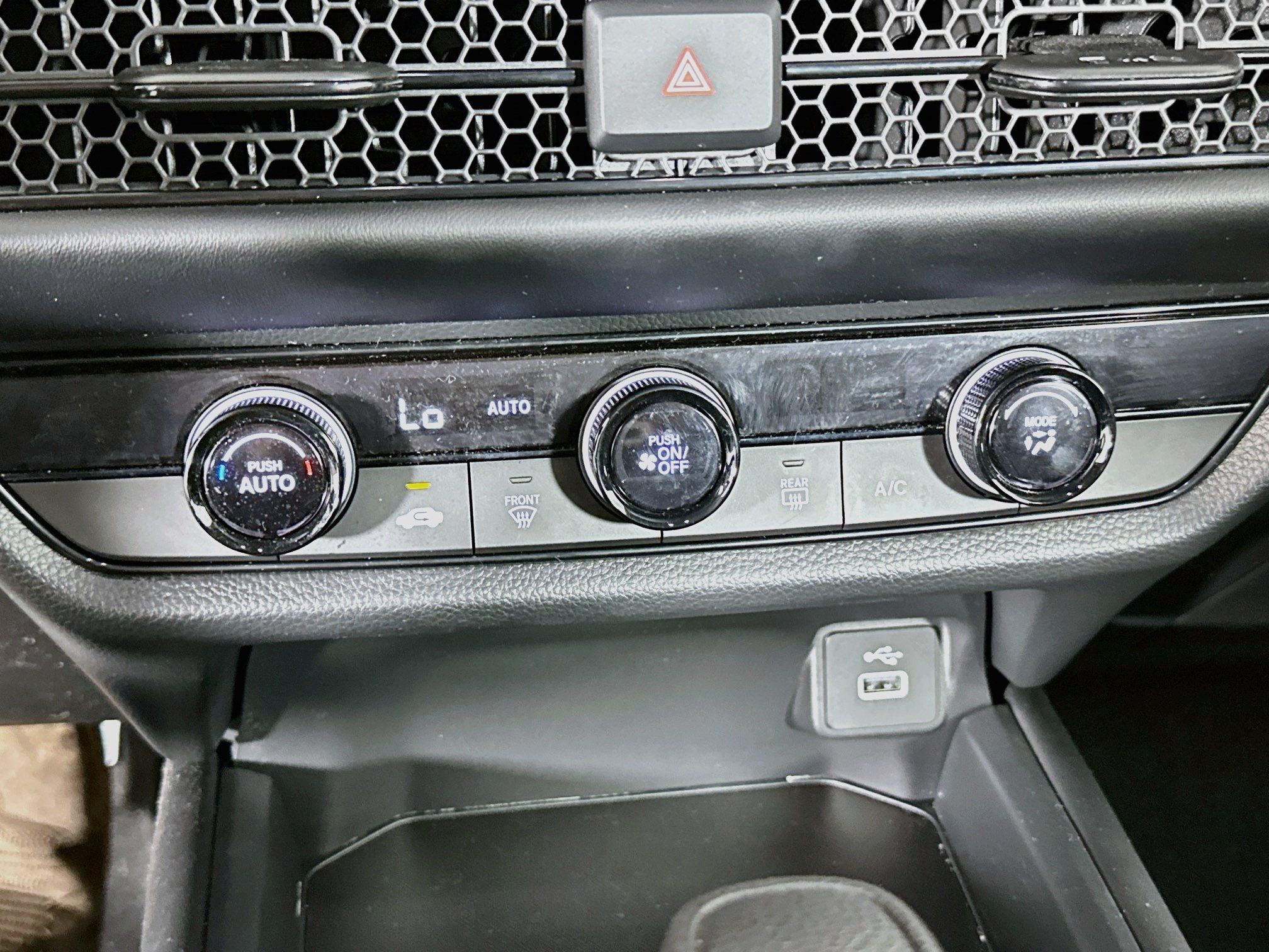 Used 2025 Honda HR-V LX image 22